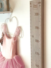Feet and cm height chart in whitewash or natural recycled rimu
